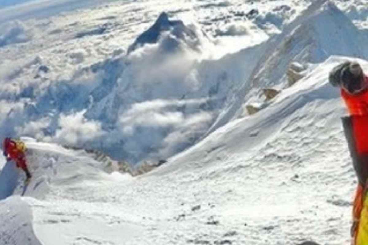 Monte Bianco trovati corpi alpinisti dispersi 4.500 metri d'altezza