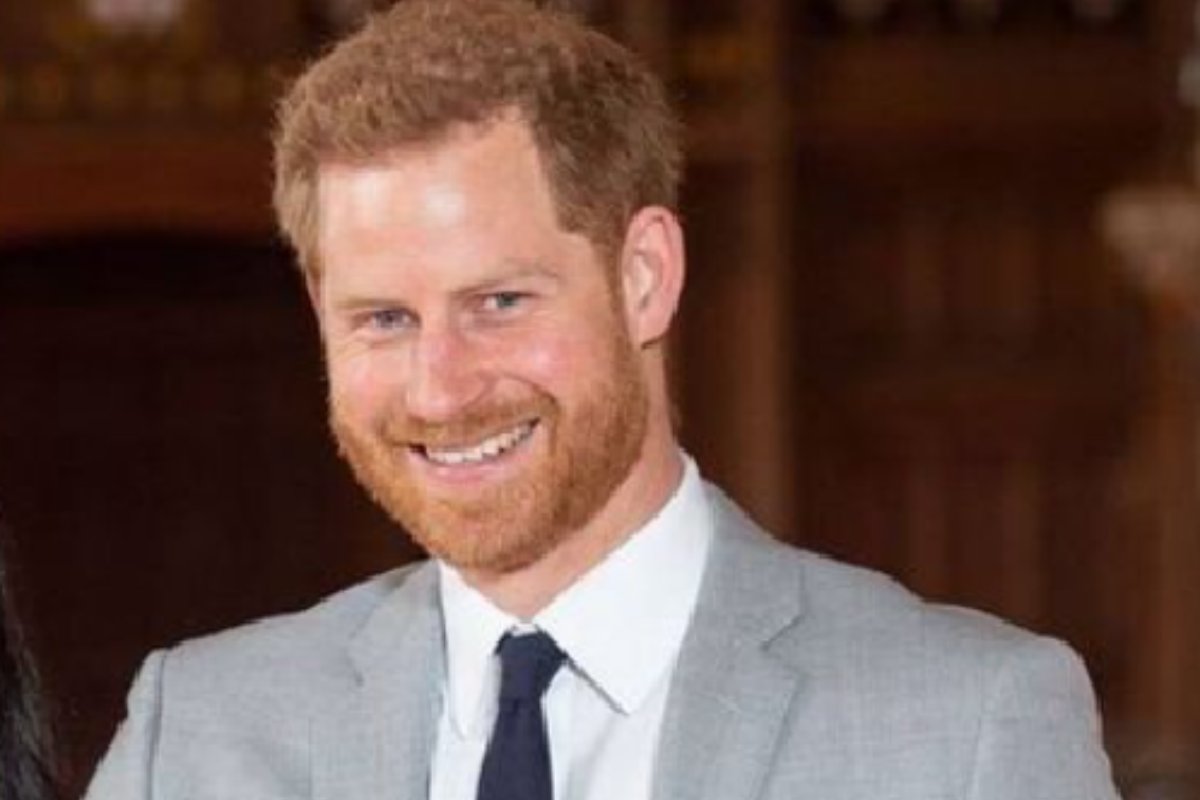 Principe Harry regalo speciale 40 anni Regina Elisabetta